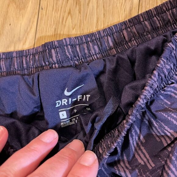 Nike Dri Fit Lined Shorts Small - Picture 2 of 5